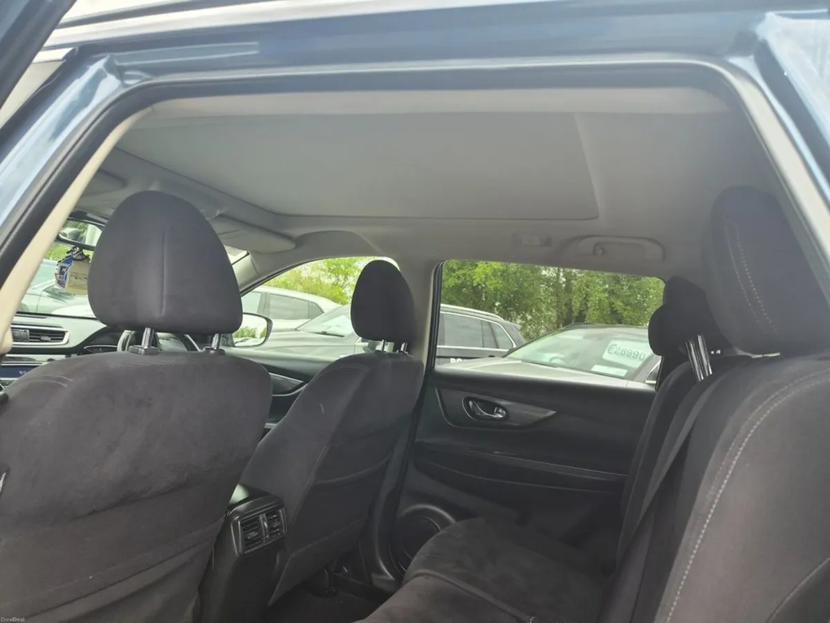Nissan X-Trail 1.6 DSL SV DP 7 Seat E6 4DR - Image 5