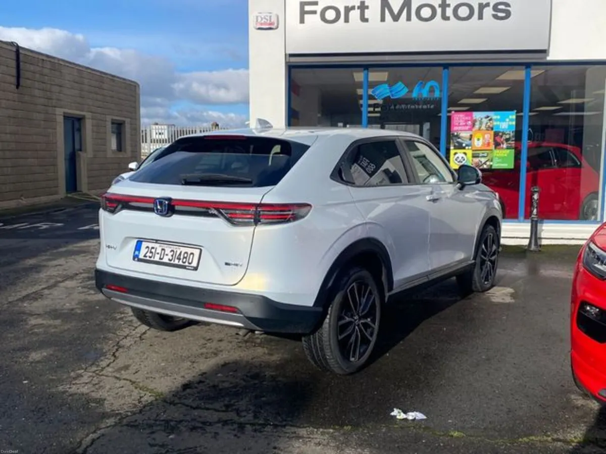 Honda HR-V E:hev Elegance - Image 5