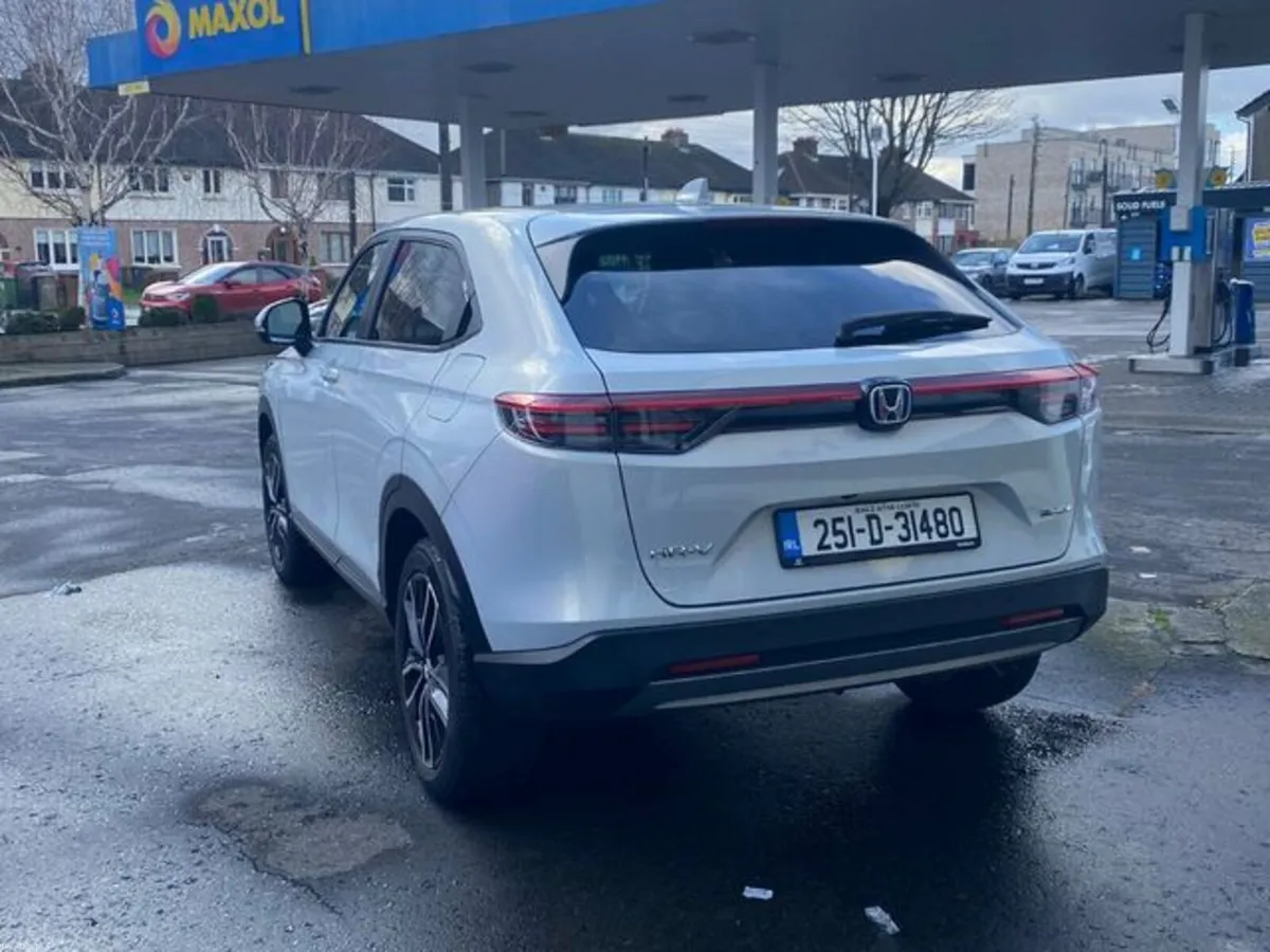 Honda HR-V E:hev Elegance - Image 6
