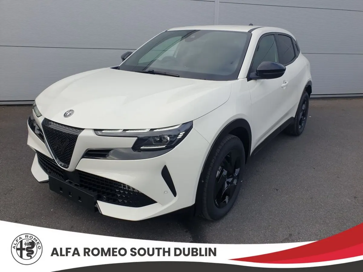 Alfa Romeo Junior "Ibrida" Hybrid Model with Tech - Image 1