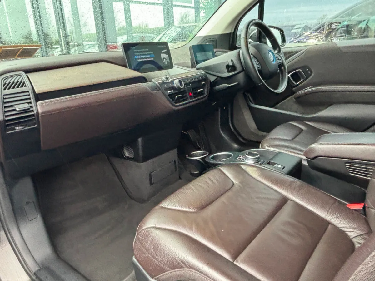 BMW i3 94 Ah (33 kWh) Range Extender Auto [Suite i - Image 6