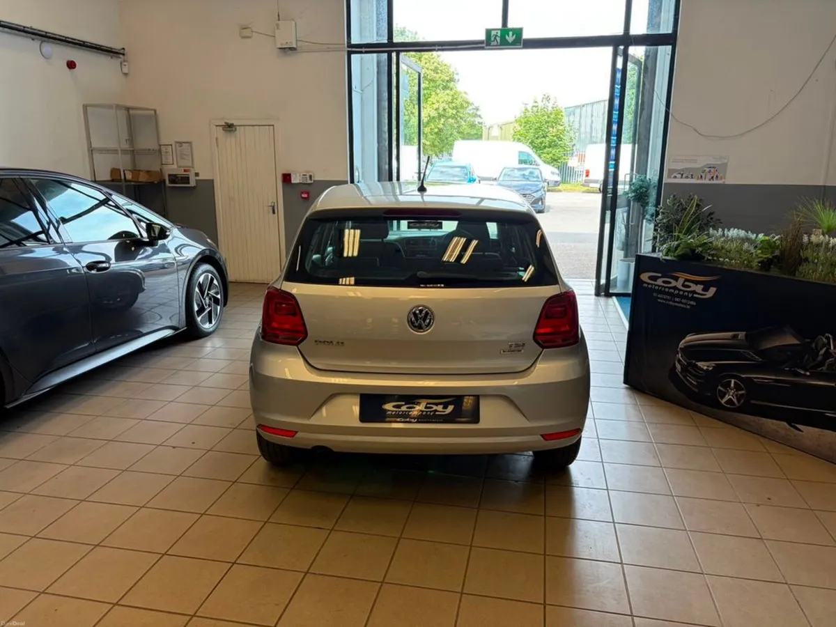 Volkswagen Polo 1.2 TSI Comfortline Auto 5DR . New - Image 5