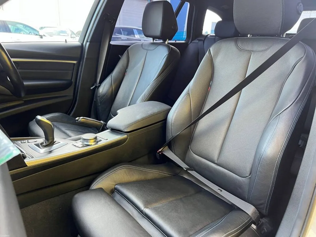 BMW 3-Series 320d M-SPORT TOURING // COMPETITION P - Image 6