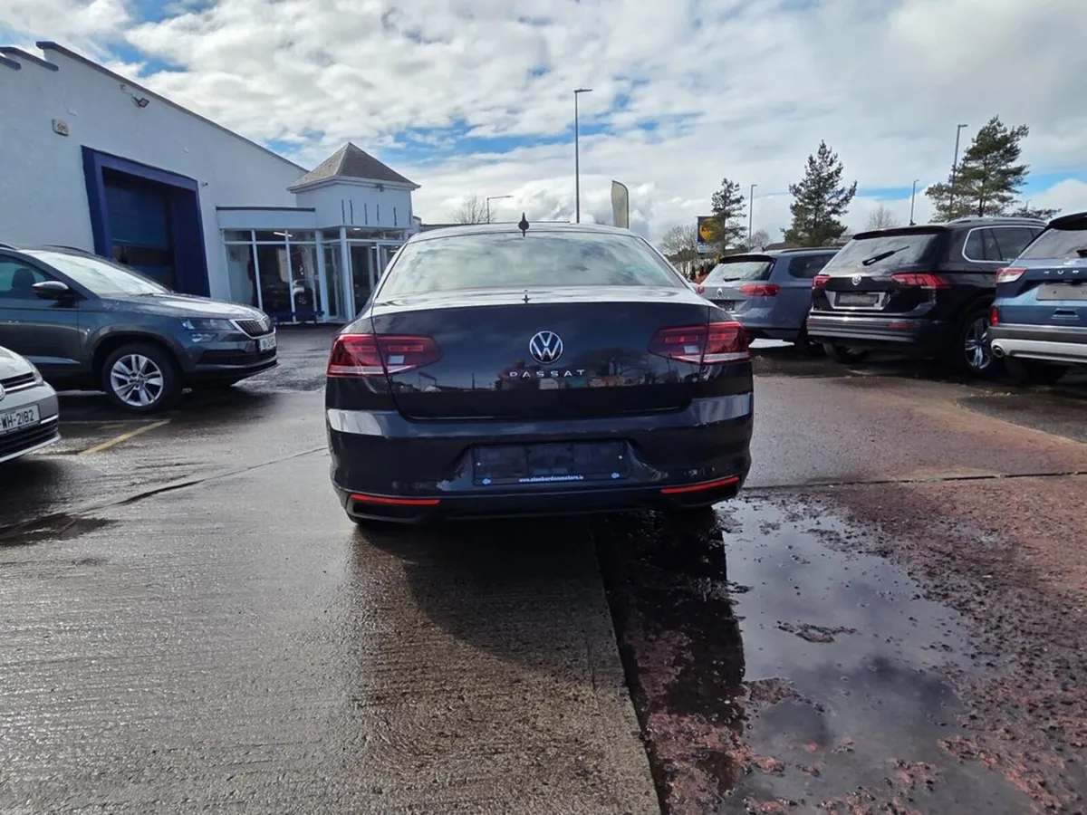 Volkswagen Passat SE NAV TDI - Image 6