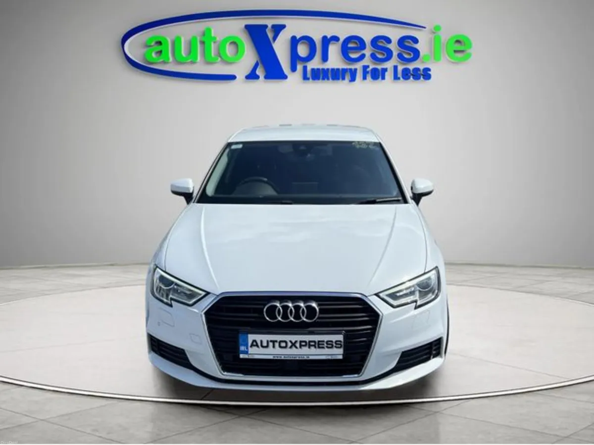 Audi A3 30TFSI SPORTSBACK Automatic, Reversing cam - Image 3