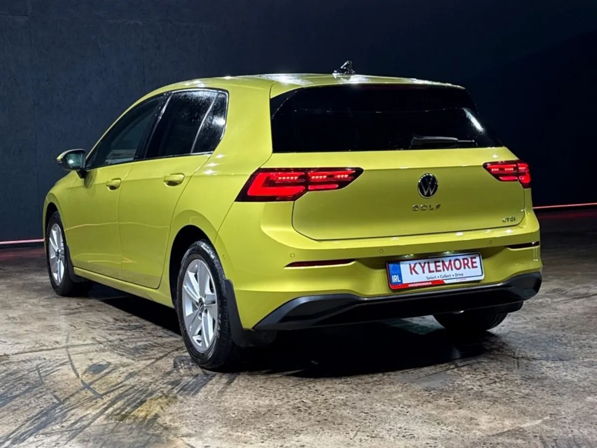 Volkswagen Golf AUTOMATIC 1.0L eTSI - REVERSE CAME - Image 5