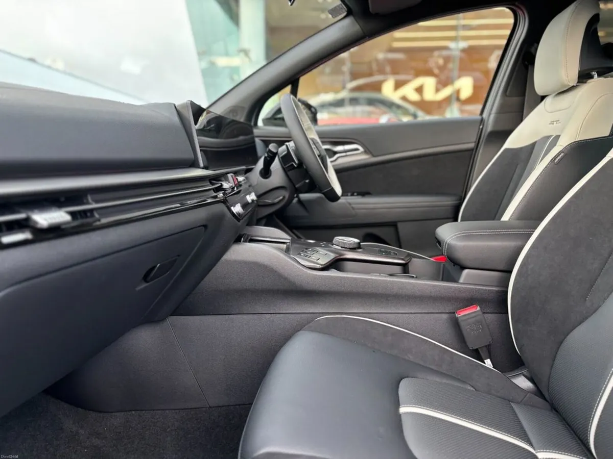 Kia Sportage 1.6 Hybrid GT Line ( 0% Finance Avail - Image 2
