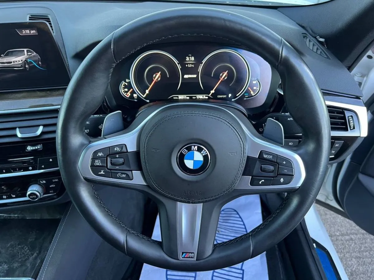 BMW 5-Series 530e M-SPORT COMPETITION PACK 2.0 HYB - Image 3
