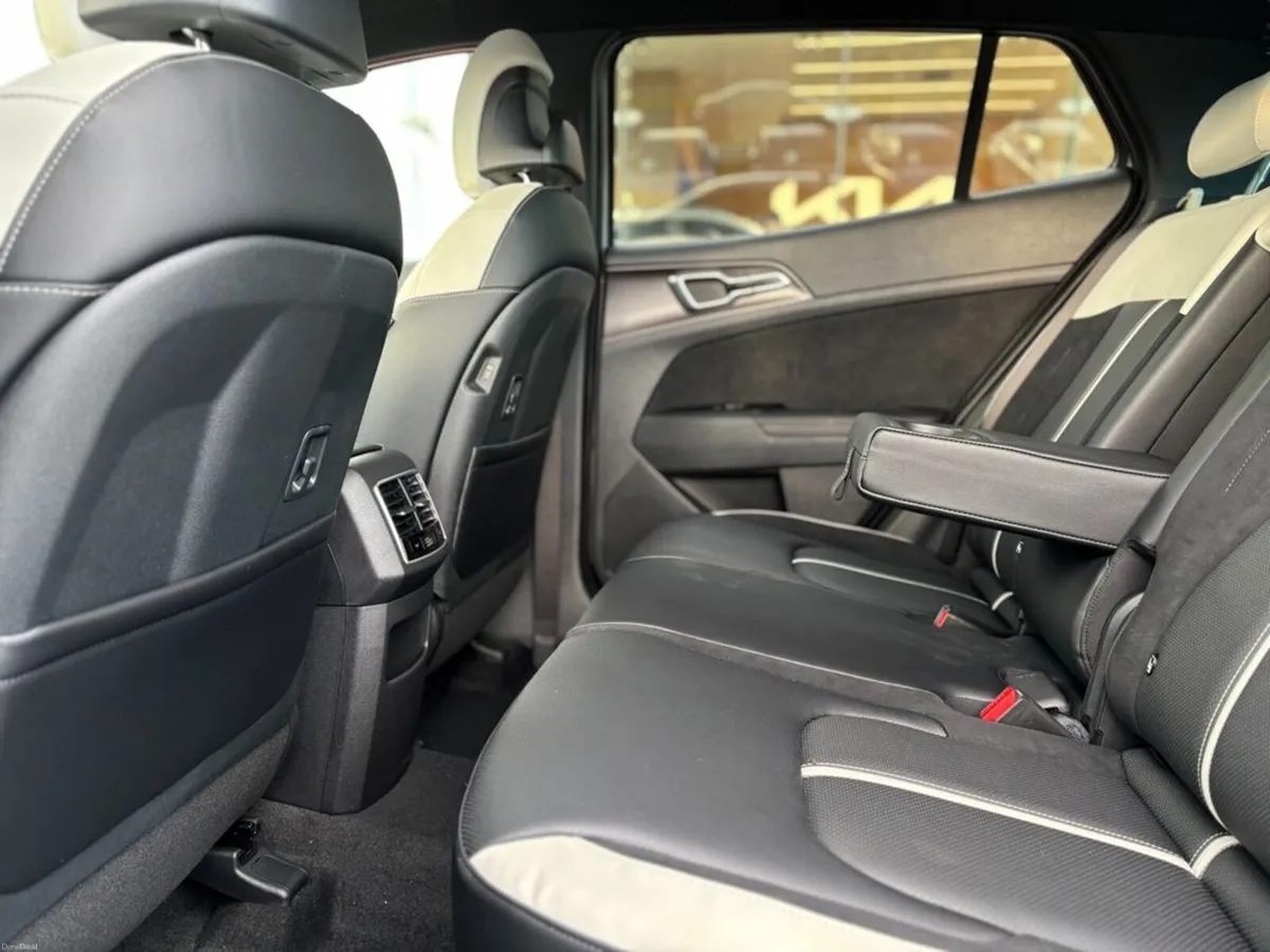 Kia Sportage 1.6 Hybrid GT Line ( 0% Finance Avail - Image 4