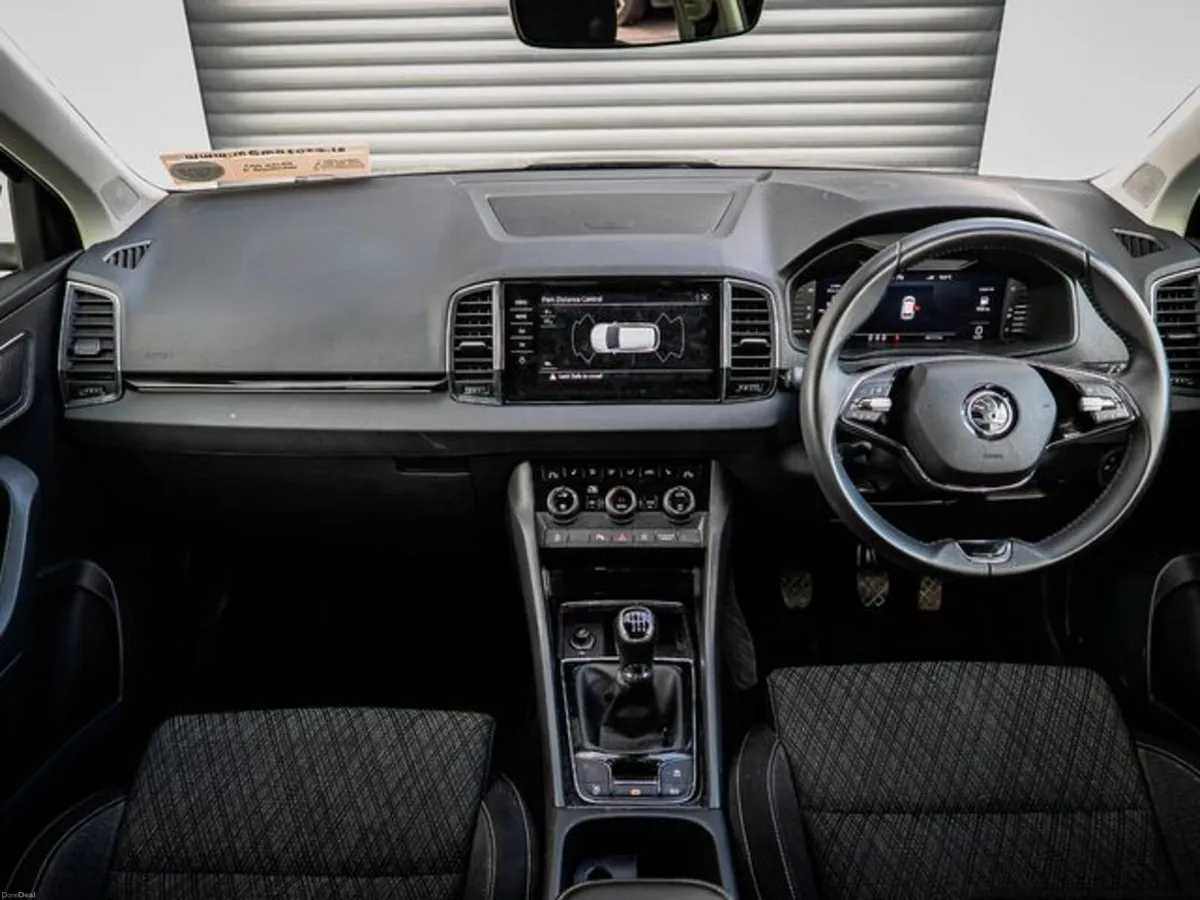 Skoda Karoq STYLE 2.0tdi 115HP 5DR *WINTER PACK* - Image 6