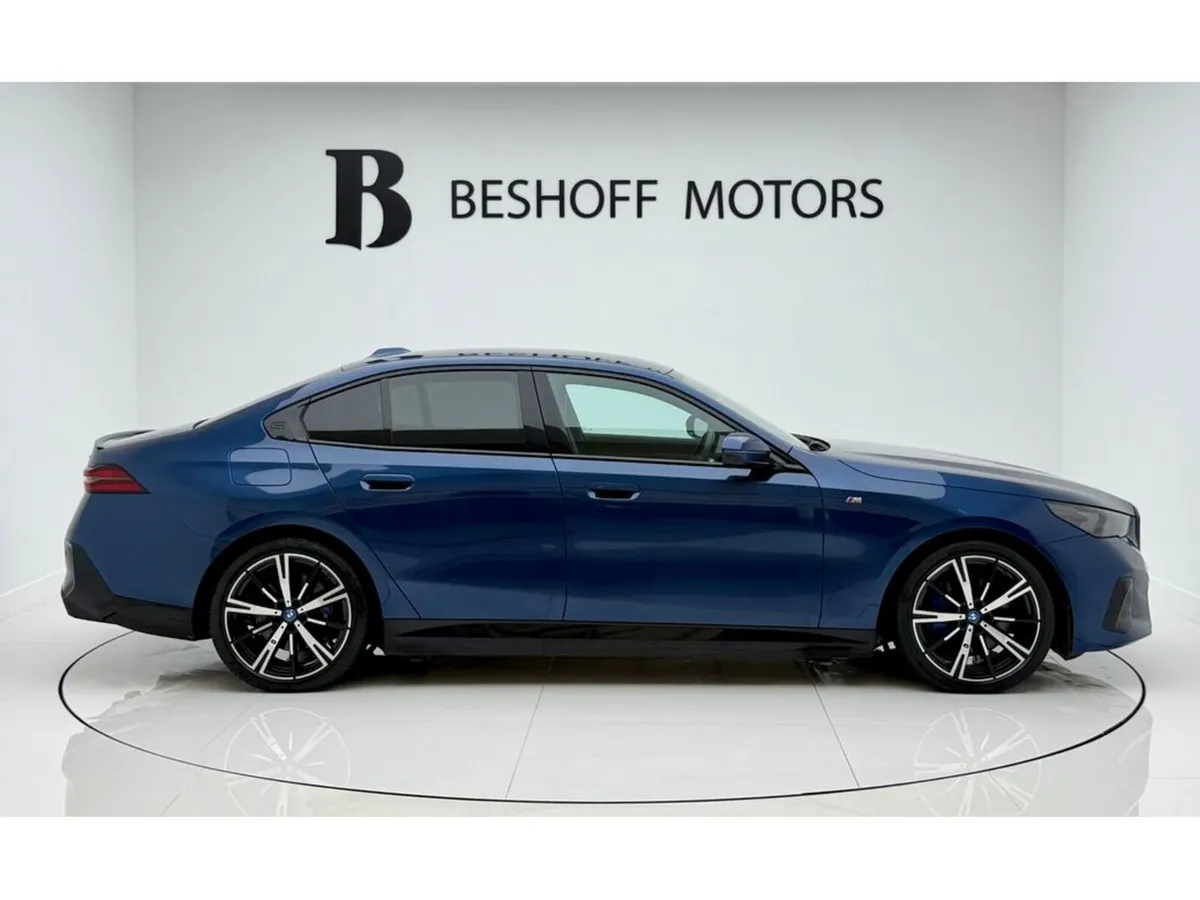 BMW i5 40 M-SPORT PRO=HUGE SPEC//1 OWNER//€120 ROA - Image 6