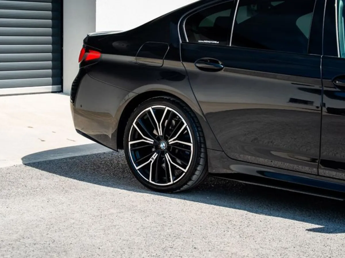 BMW 5-Series 520D XDRIVE M SPORT Pro - Image 4