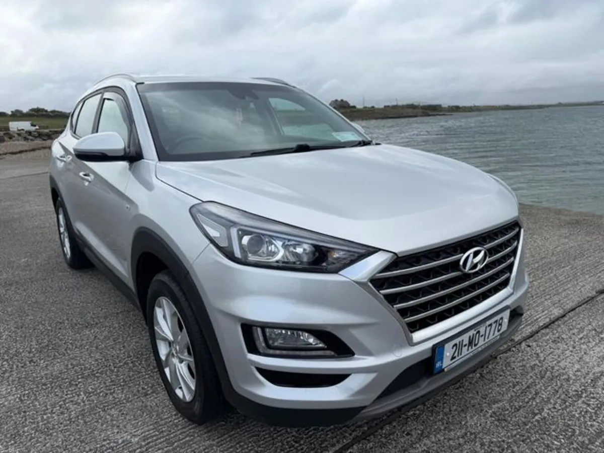 Hyundai Tucson 1.6 SE NAV 115PS Mhev 5DR - Image 3