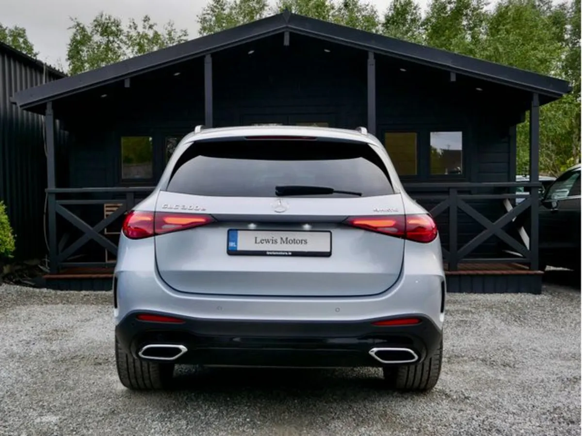 Mercedes-Benz GLC **DEPOSIT TAKEN** GLC 300 E 4MAT - Image 5