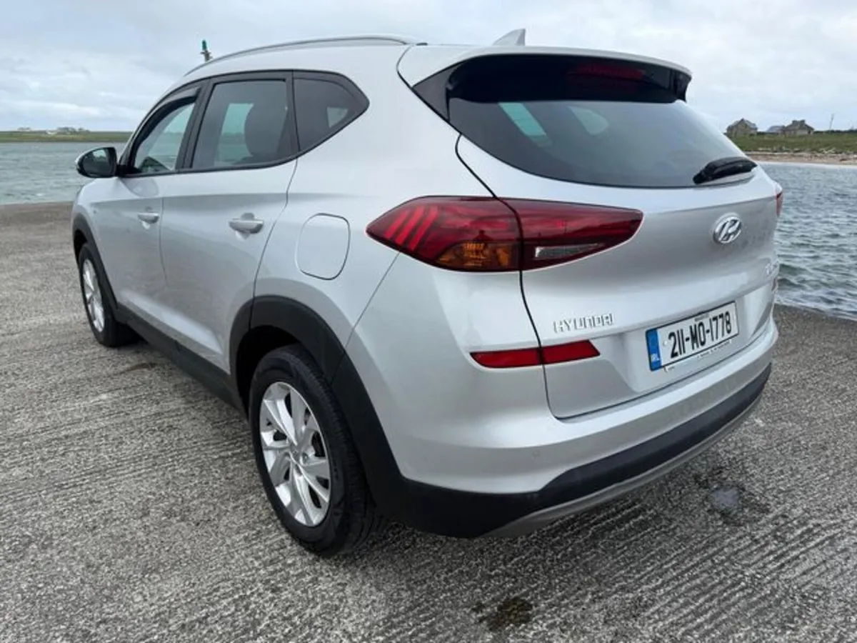 Hyundai Tucson 1.6 SE NAV 115PS Mhev 5DR - Image 6