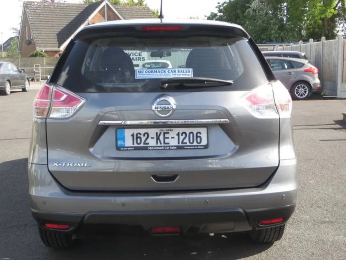 Nissan X-Trail 1.6 DIESEL 7 SEATS - Image 4