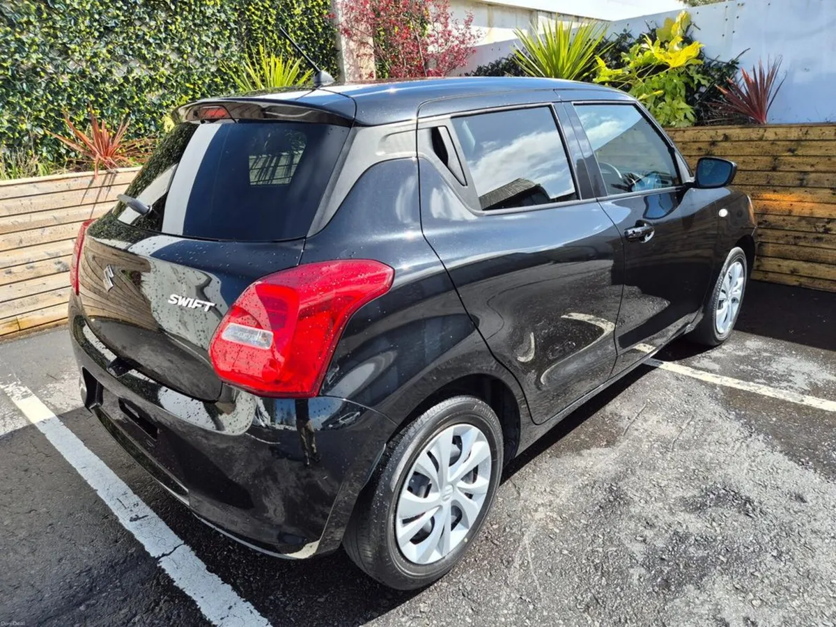 Suzuki Swift 1.25 PETROL AUTO XG SPEC / TAX €190 ( - Image 5