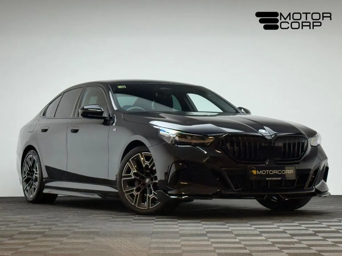 BMW 5-Series 530E M SPORT - Image 1