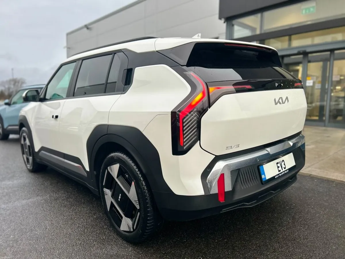 Kia EV3 Earth 3 (585km range) (0% Finance availabl - Image 5
