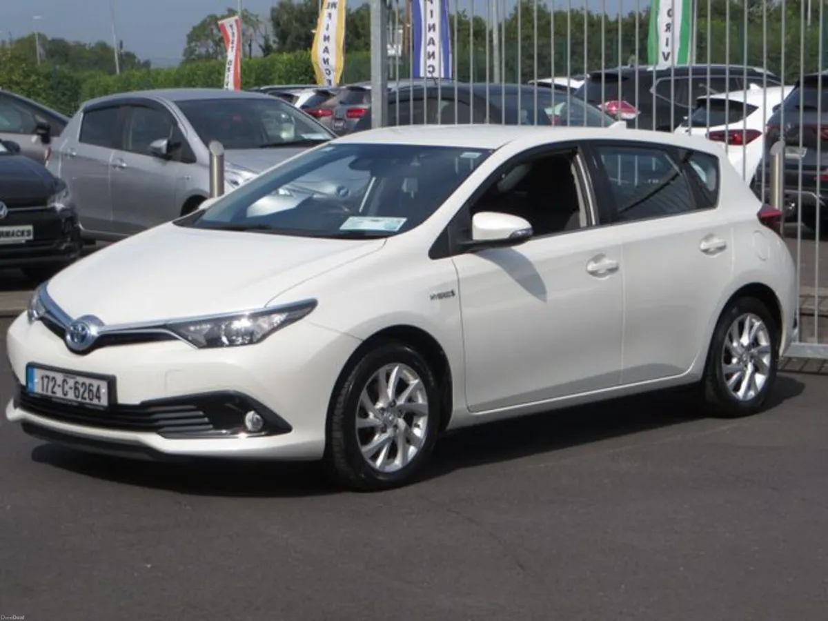 Toyota Auris 1.8 VVTI Petrol-Hybrid , Business Edi - Image 5
