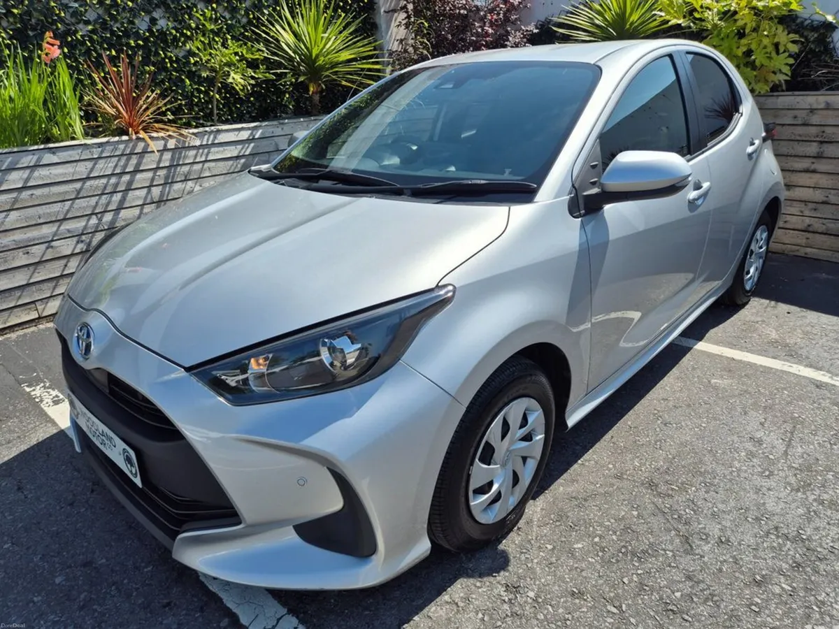 Toyota Yaris 1.5 HYBRID / X SPEC / TAX €150 - Image 2