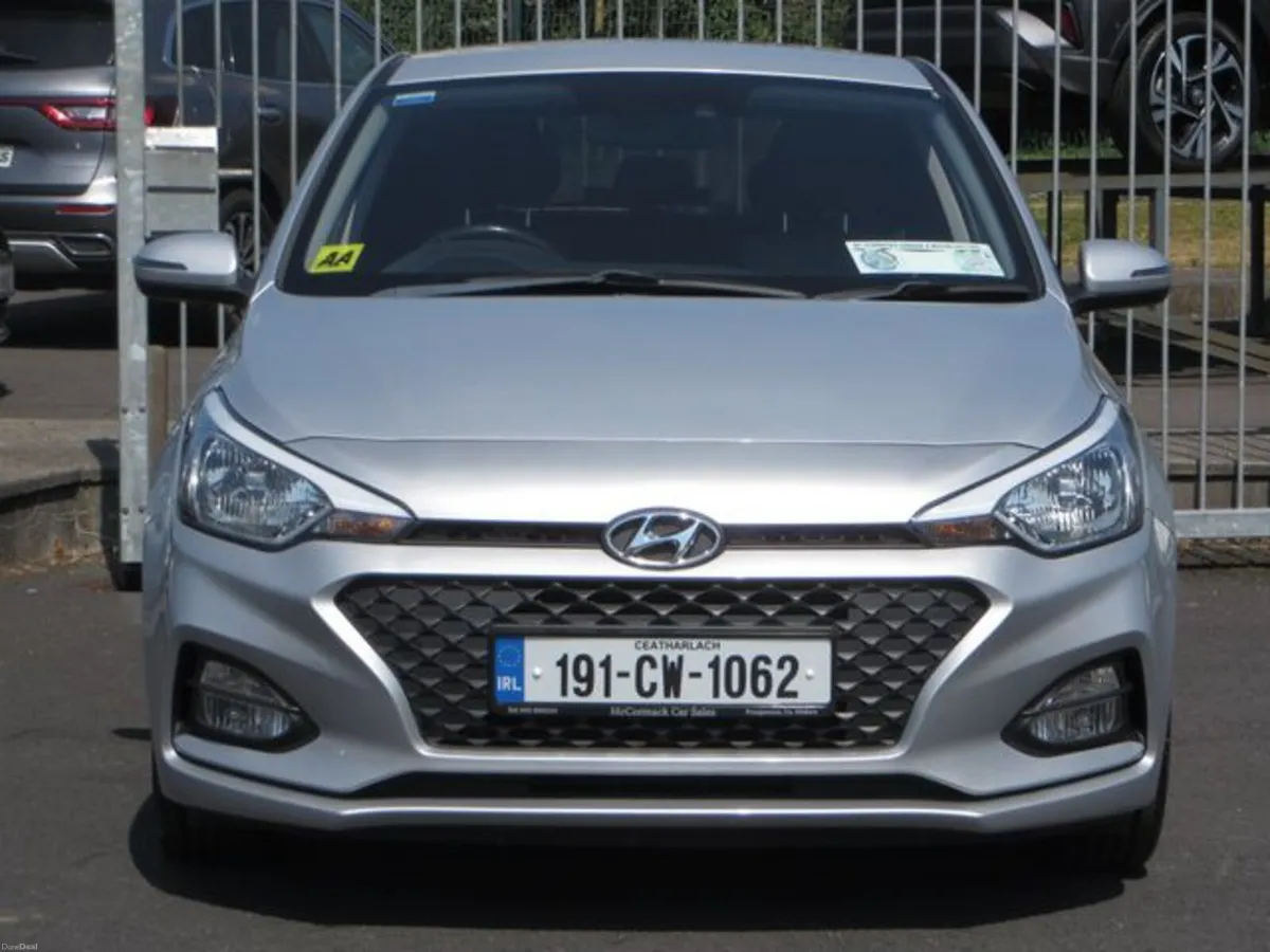 Hyundai i20 Active Deluxe 5DR - Image 4