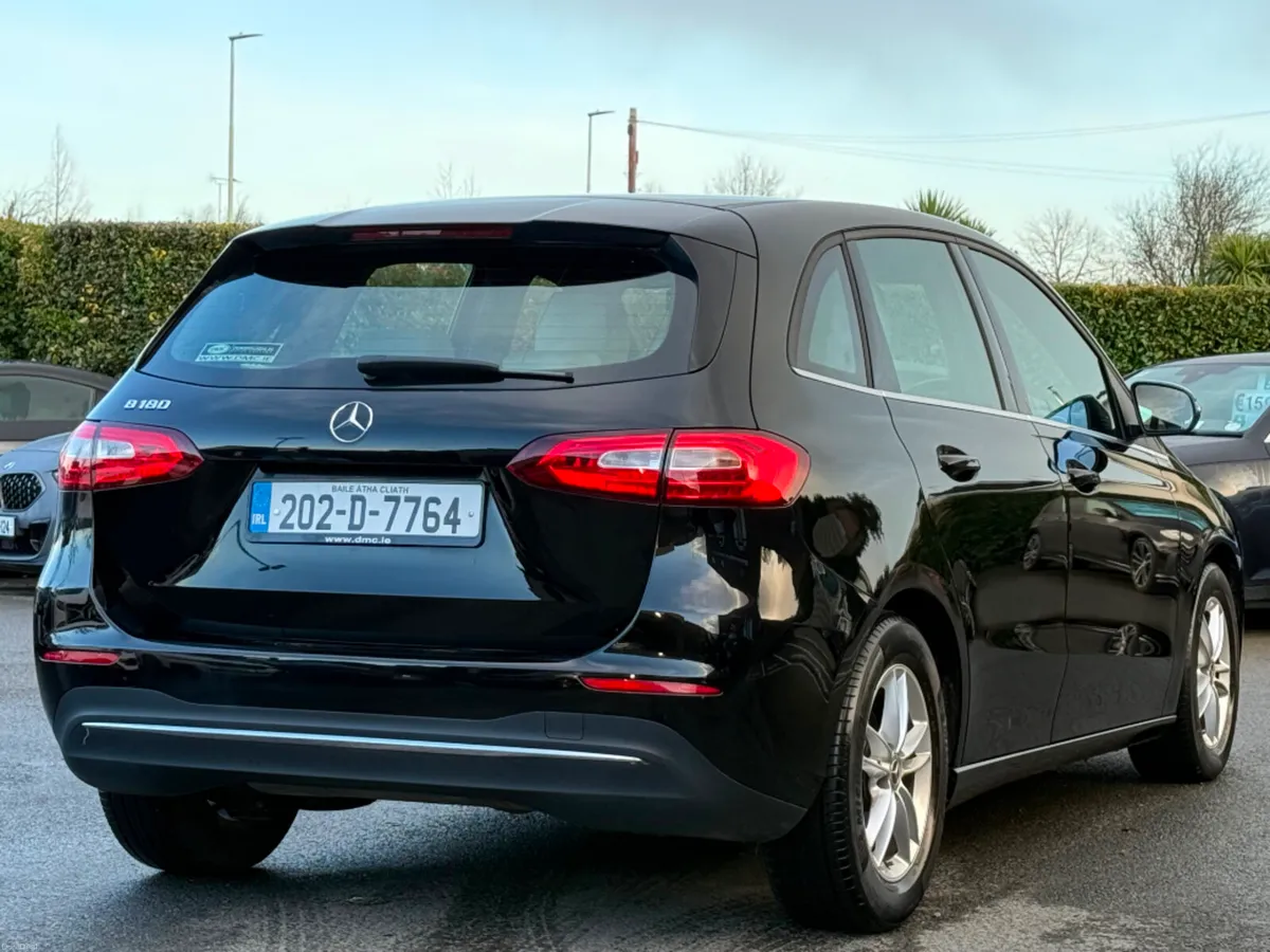 Mercedes-Benz B-Class B 180 AUTO *18, 000 KMS* - Image 5