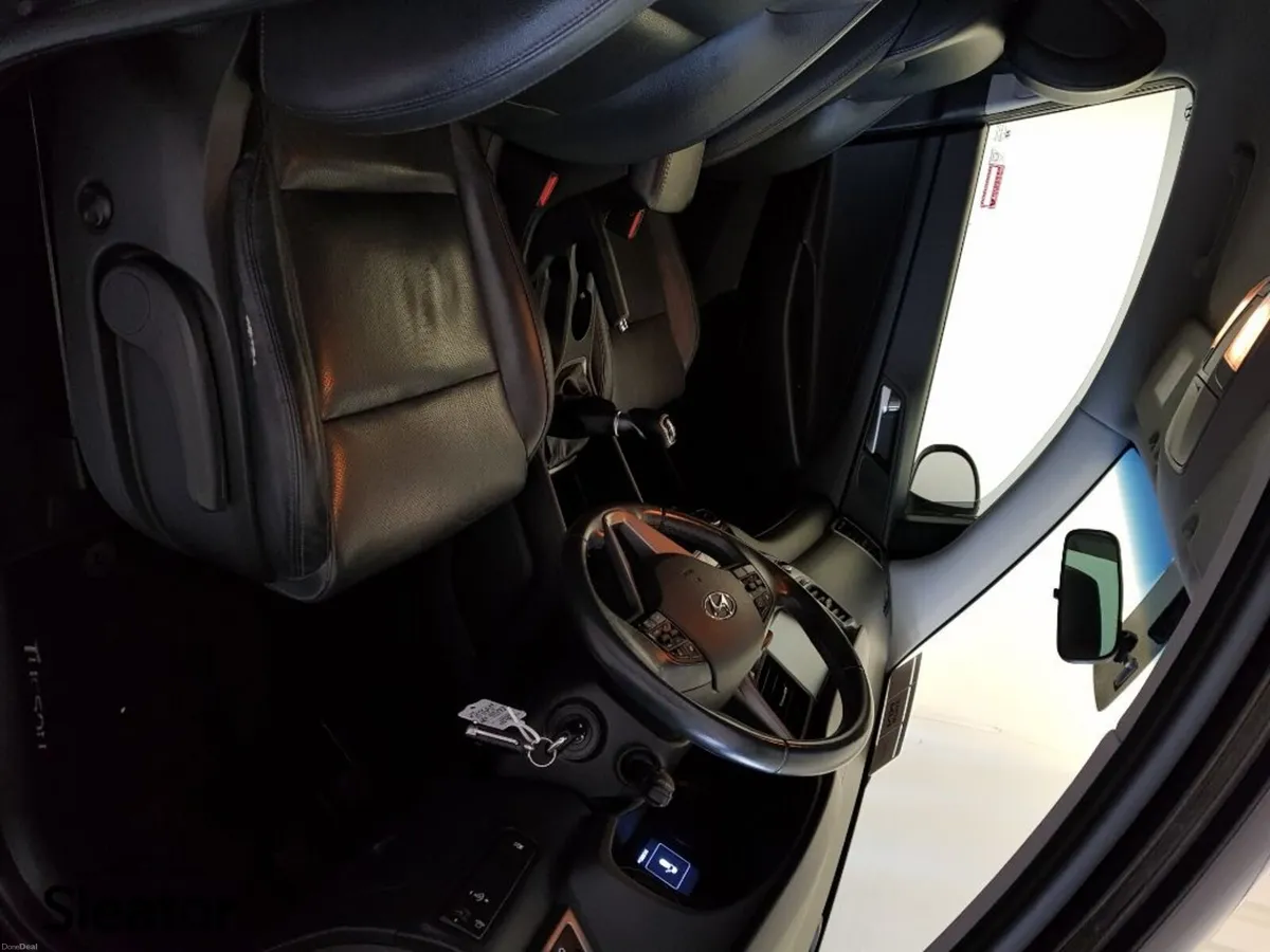Hyundai Tucson Executive 5DR - Image 5