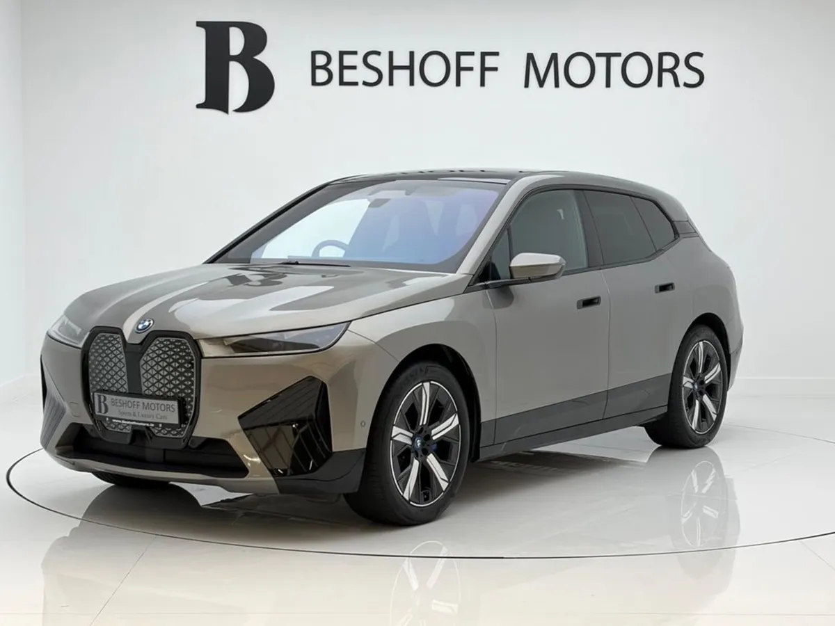 BMW iX 40 M-SPORT X-DRIVE=LOW MILES//HUGE SPEC//AS - Image 1