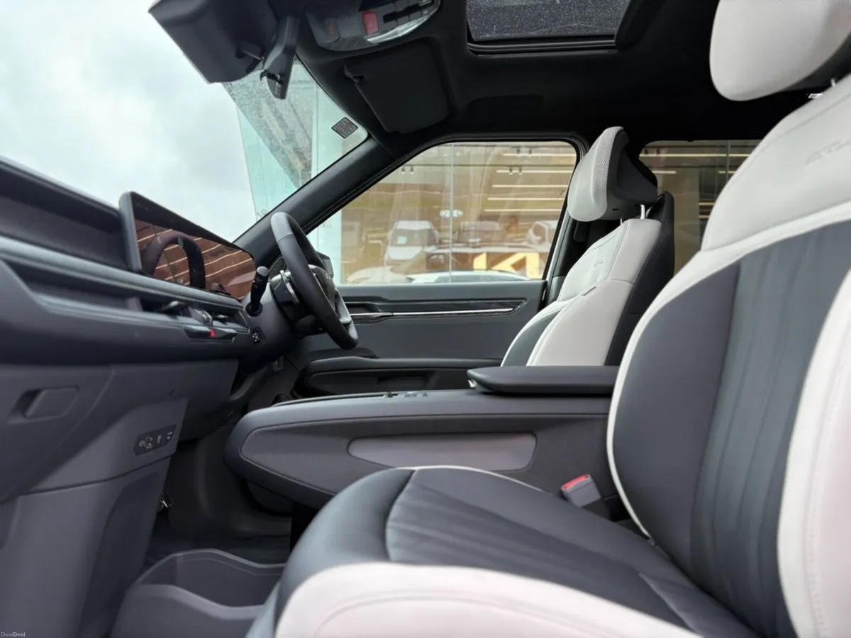 Kia EV9 GT Line ( 7 Seater) ( 3.9% Finance Availab - Image 2
