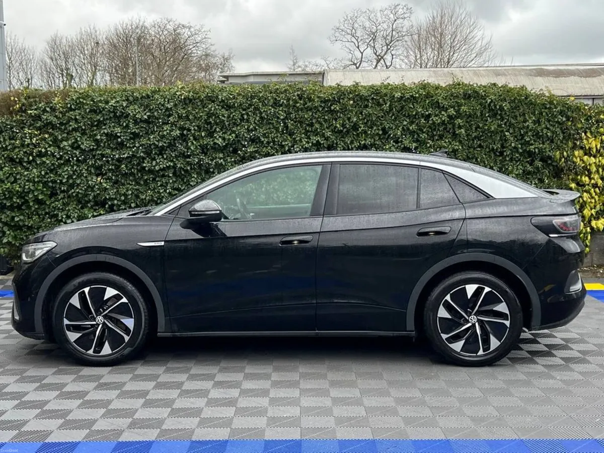 Volkswagen ID.5 PRO LIFE 77KWH // HEATED SEATS // - Image 3
