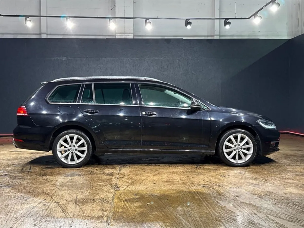 Volkswagen Golf ESTATE 1.2L TSI AUTOMATIC - REVERS - Image 2