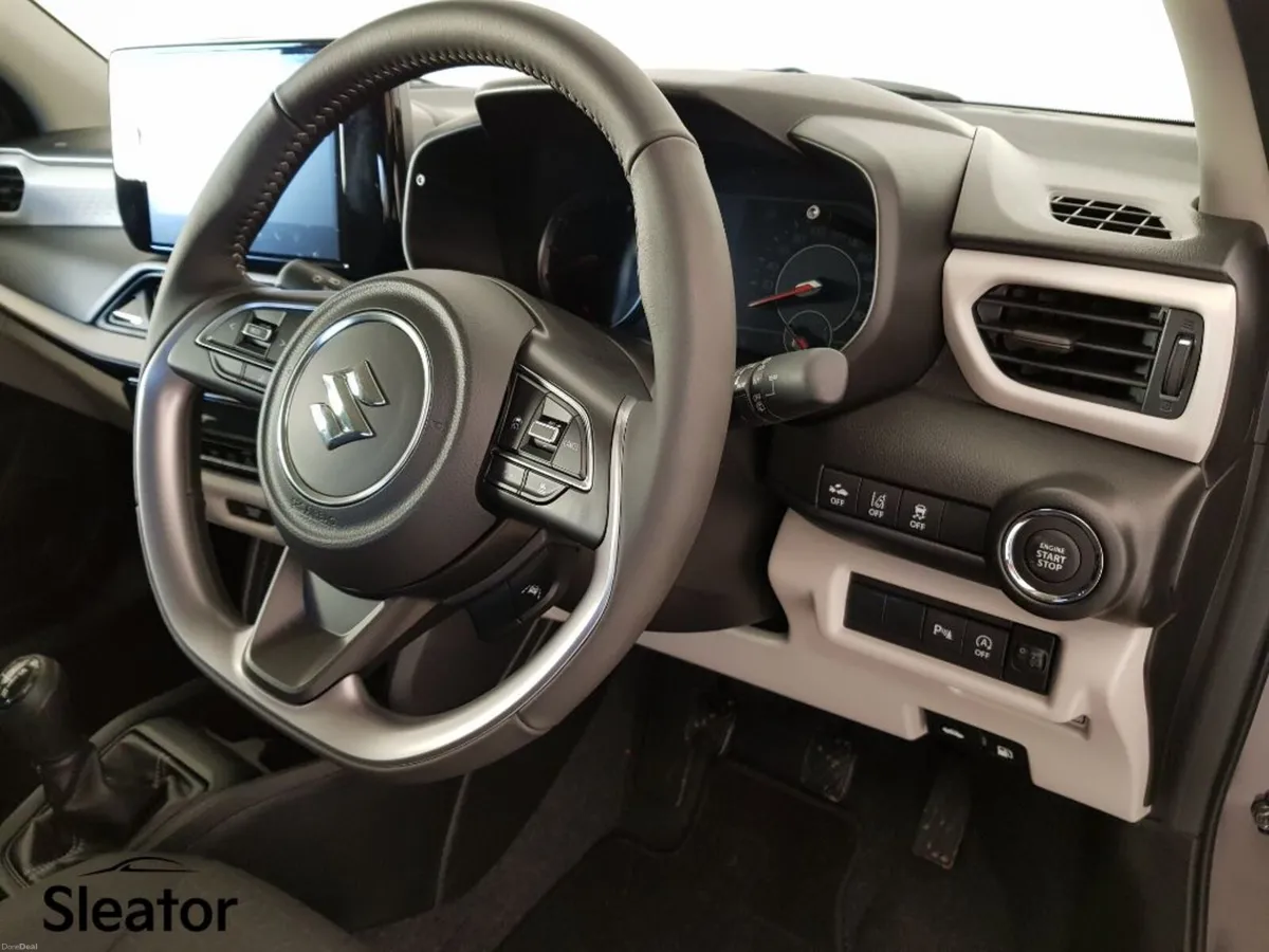 Suzuki Swift Motion Automatic - Image 6