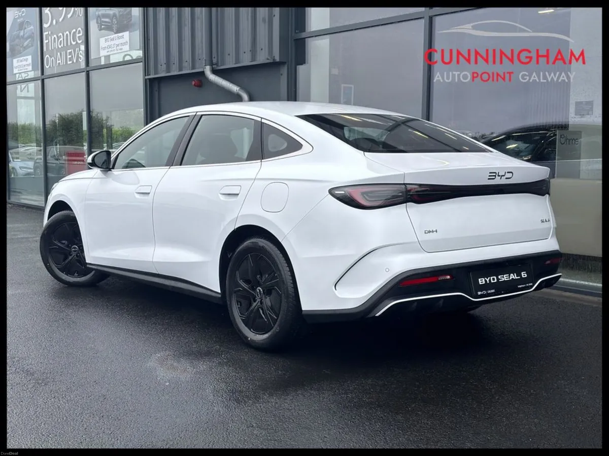 BYD Seal 6 Super Hybrid Boost Saloon - Image 2