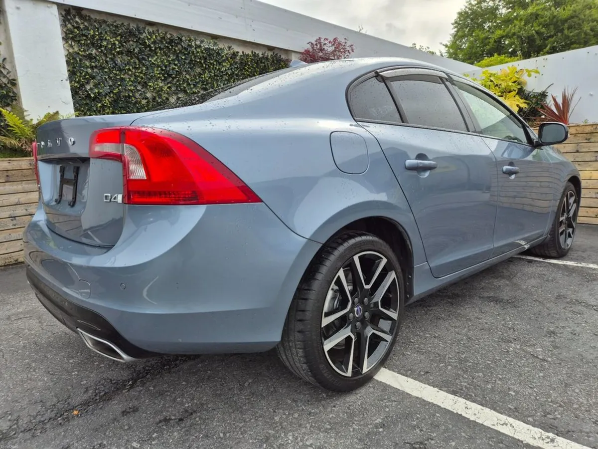 Volvo S60 2.0 D4 DYNAMIC EDITION / LOW MILEAGE / T - Image 5
