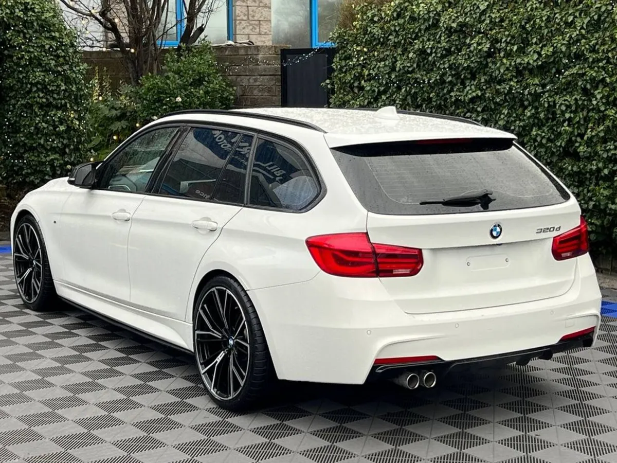 BMW 3-Series 320d M-SPORT COMPETITION // ADAPTIVE - Image 5