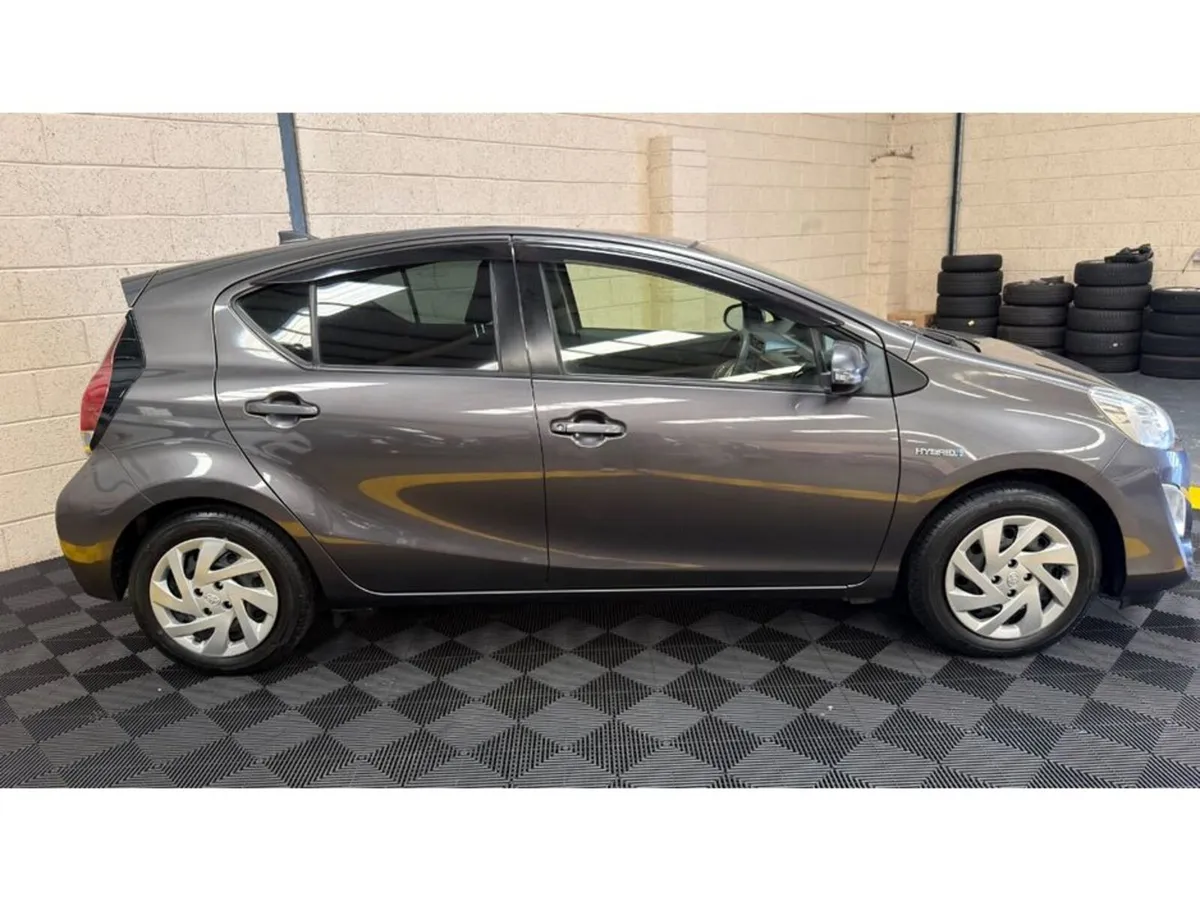 Toyota Aqua 152 S - Image 3