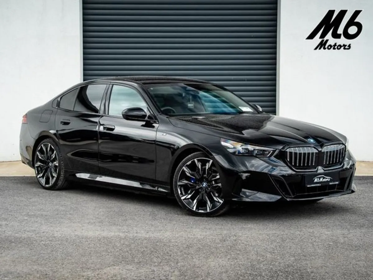 BMW 5-Series 530E M SPORT - Image 1