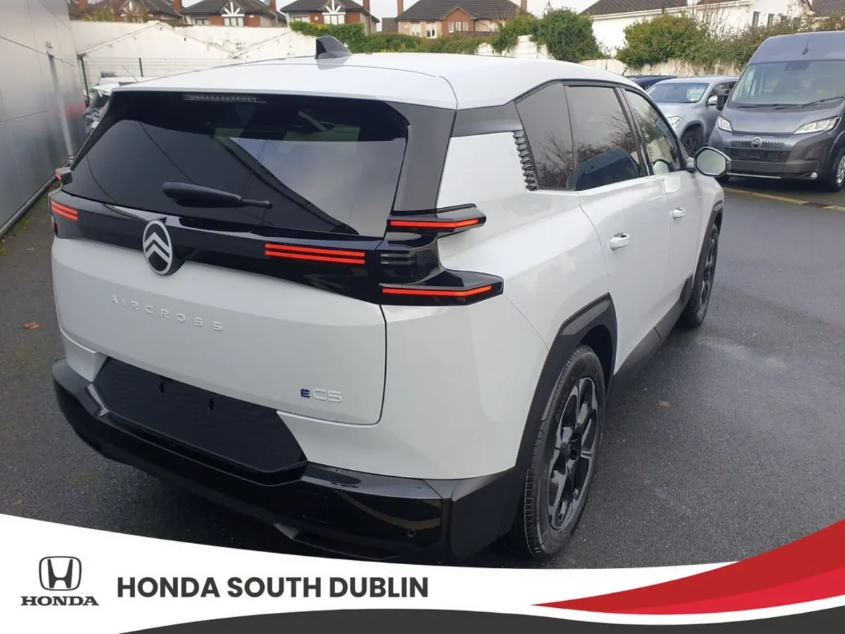 Citroen C5 Aircross New e-C5 Aircross "Max" 520Km - Image 5