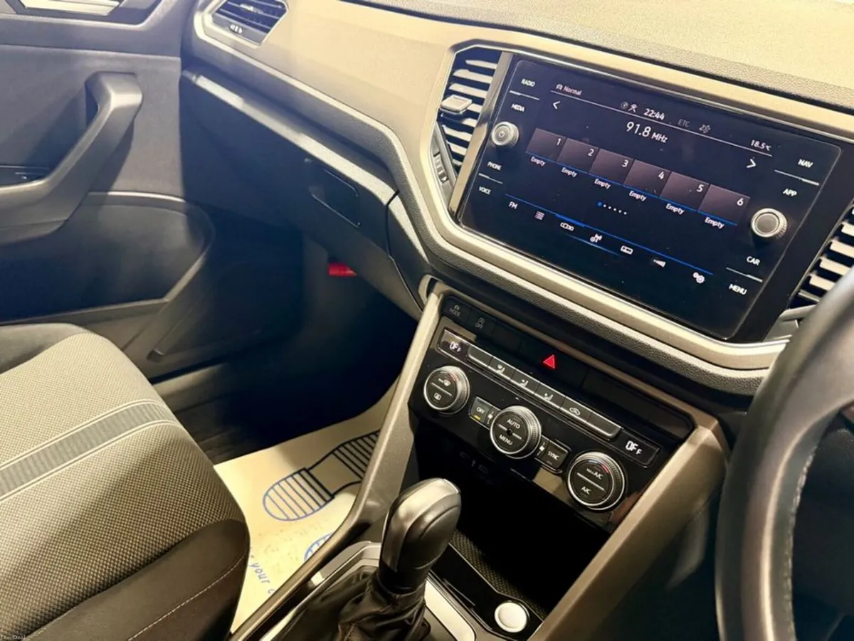 Volkswagen T-Roc TSI Style Design Package - Image 6