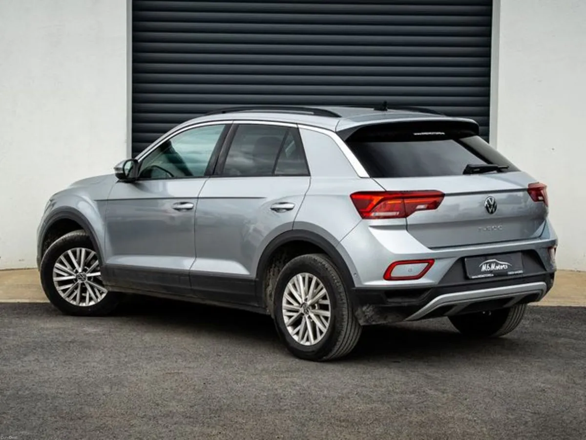 Volkswagen T-Roc Life 1.0 TSI M6F 110HP 5DR - Image 2