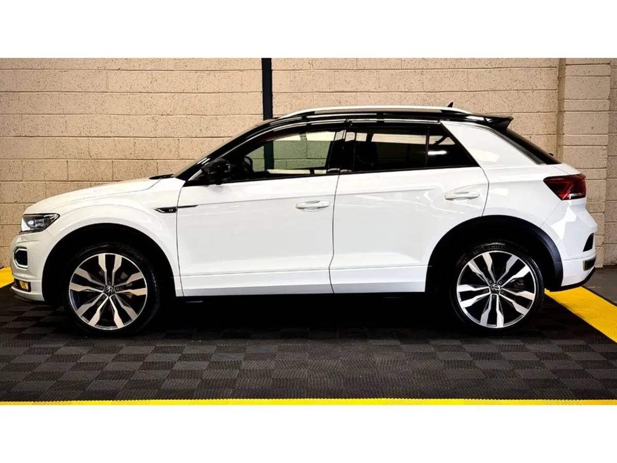Volkswagen T-Roc TDI R Line - Image 2