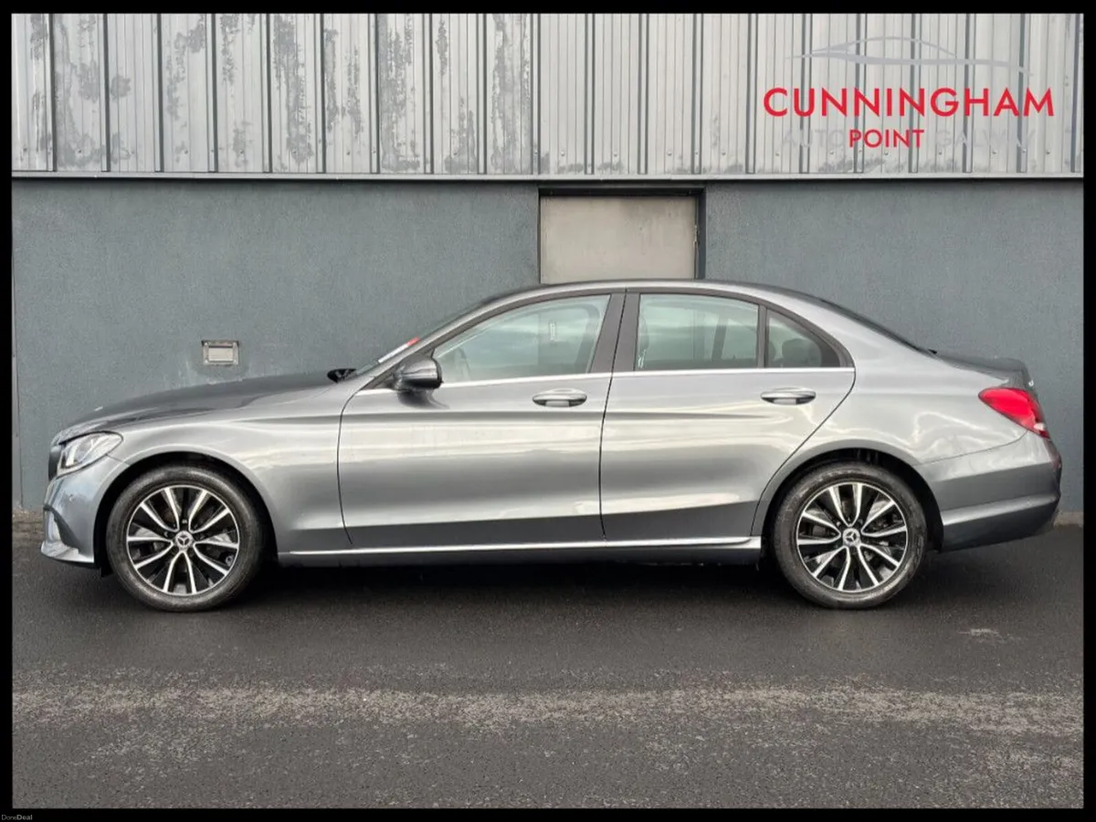 Mercedes-Benz C-Class C220d Avantgarde SE Auto - Image 4
