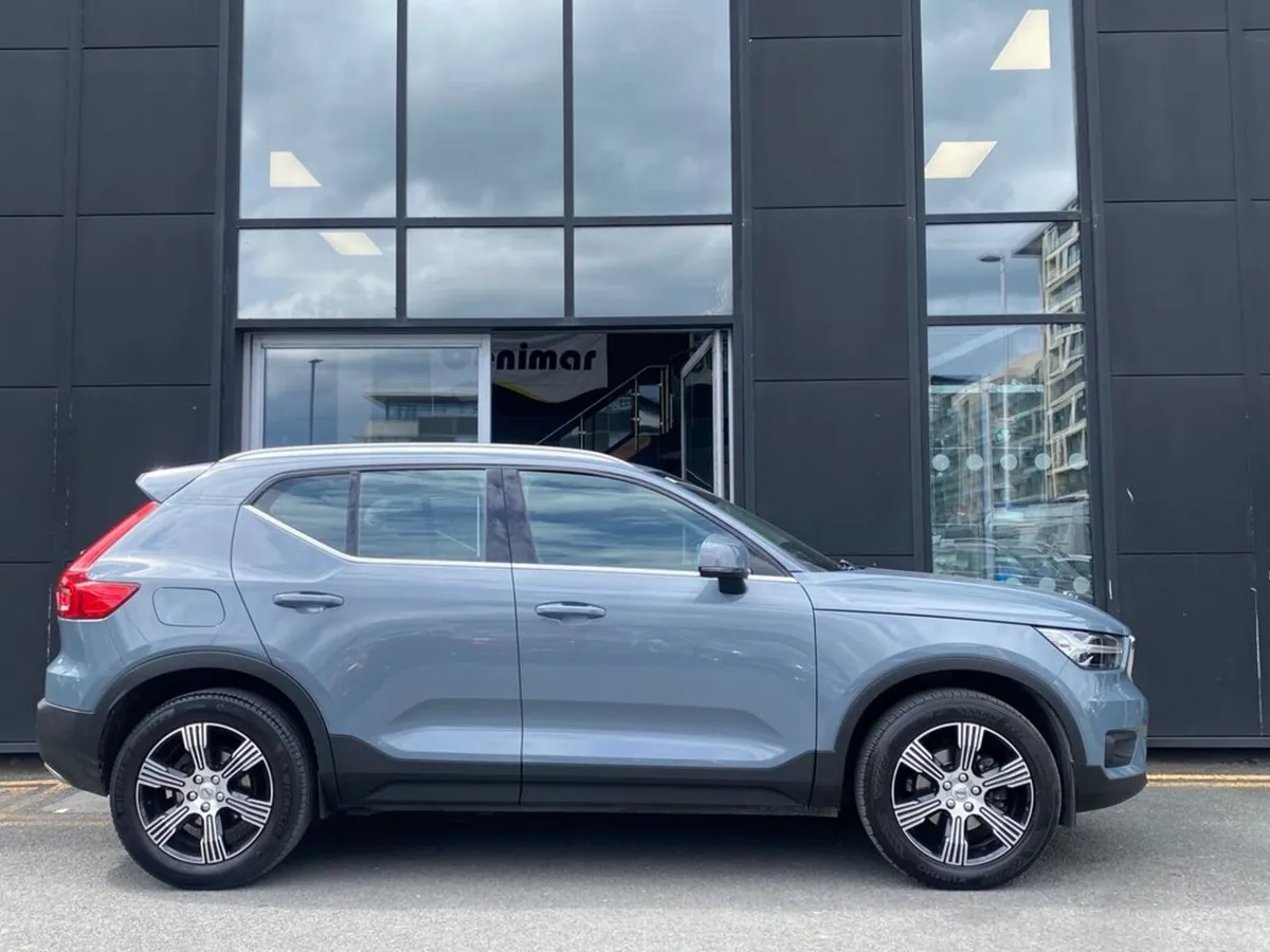 Volvo XC40 T3 Inscription Auto - Image 4
