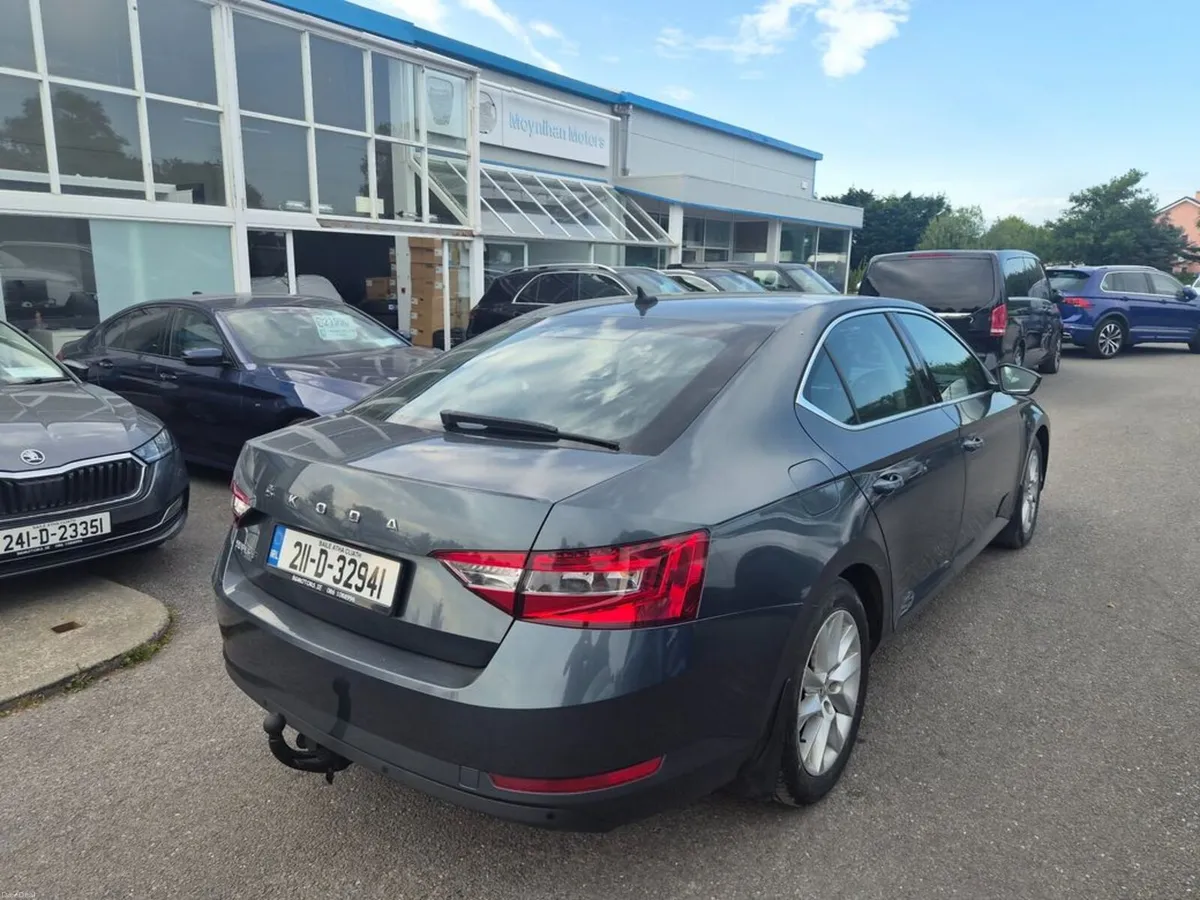 Skoda Superb Ambition 1.6tdi 120HP DSG 4DR - Image 5