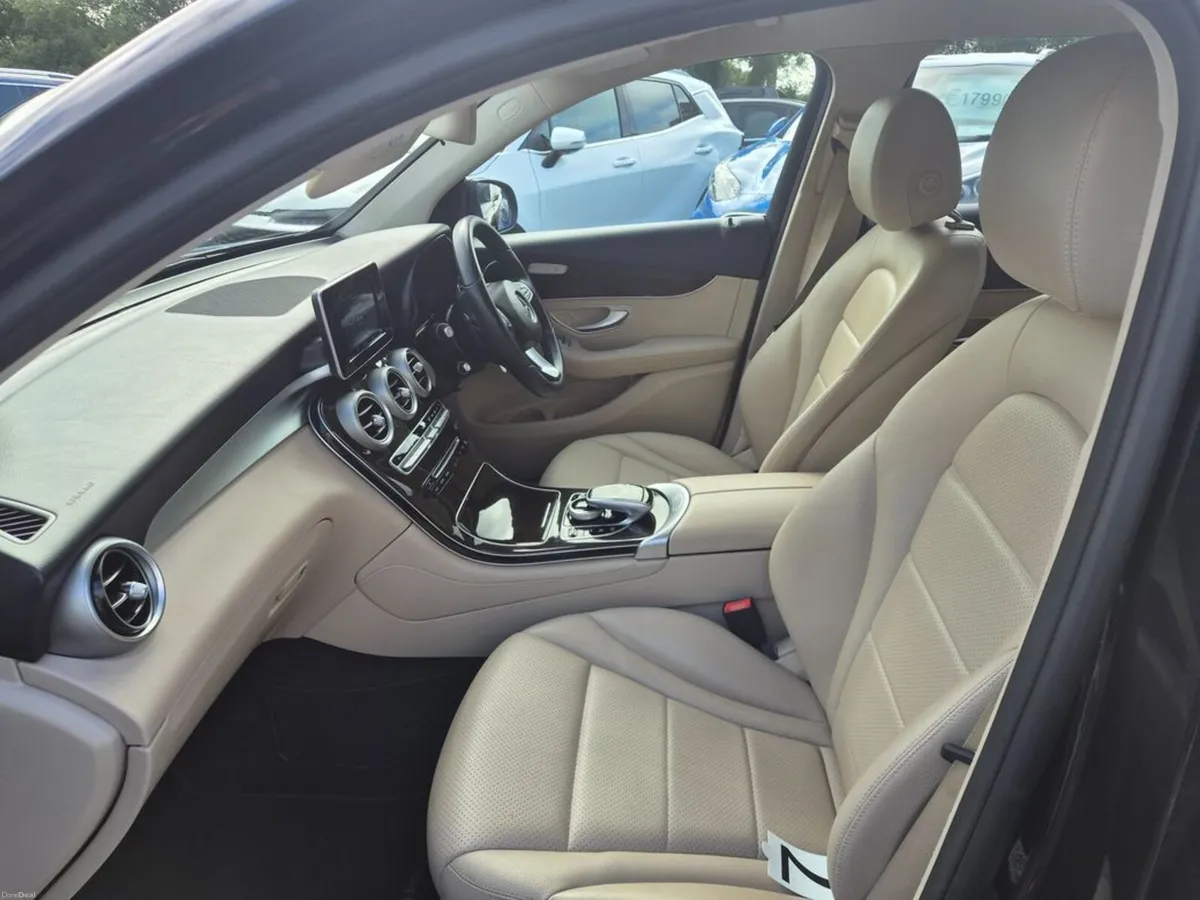 Mercedes-Benz GLC 220 d 4matic 5DR Auto - Image 4