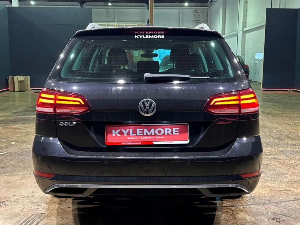 Volkswagen Golf AUTOMATIC 1.2L TFSI - REVERSE CAME - Image 4