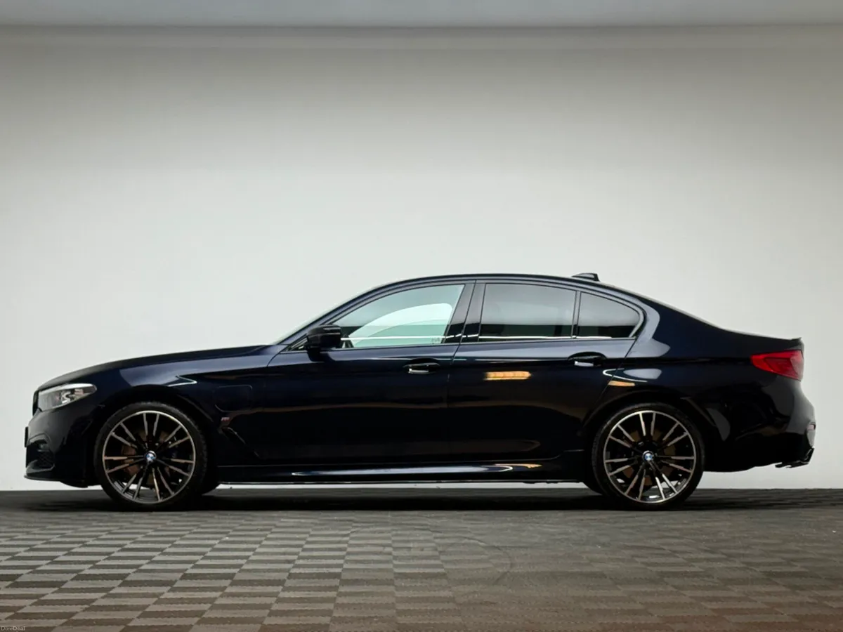BMW 5-Series 530E M SPORT - Image 4