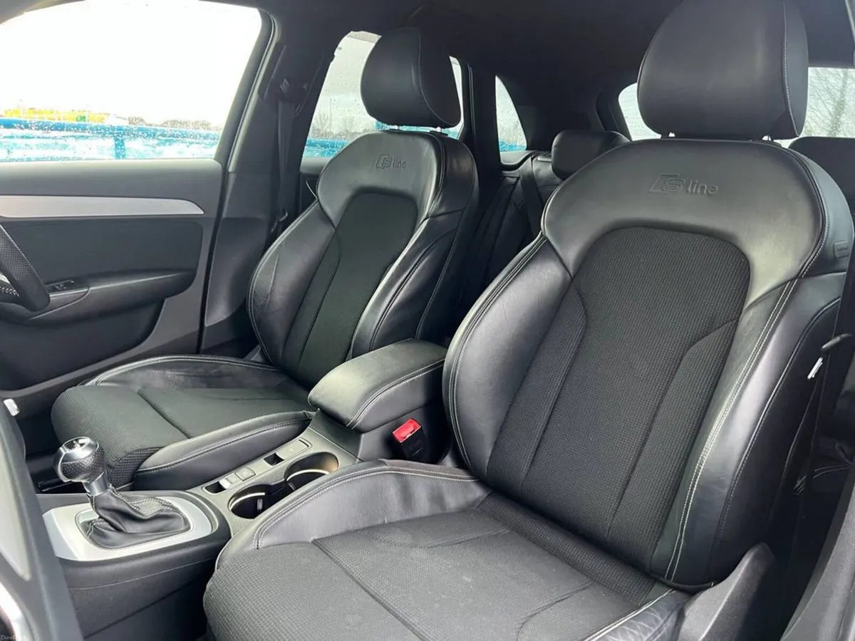 Audi Q3 S-LINE QUATTRO 2.0 TFSI // POWERED S-LINE - Image 6