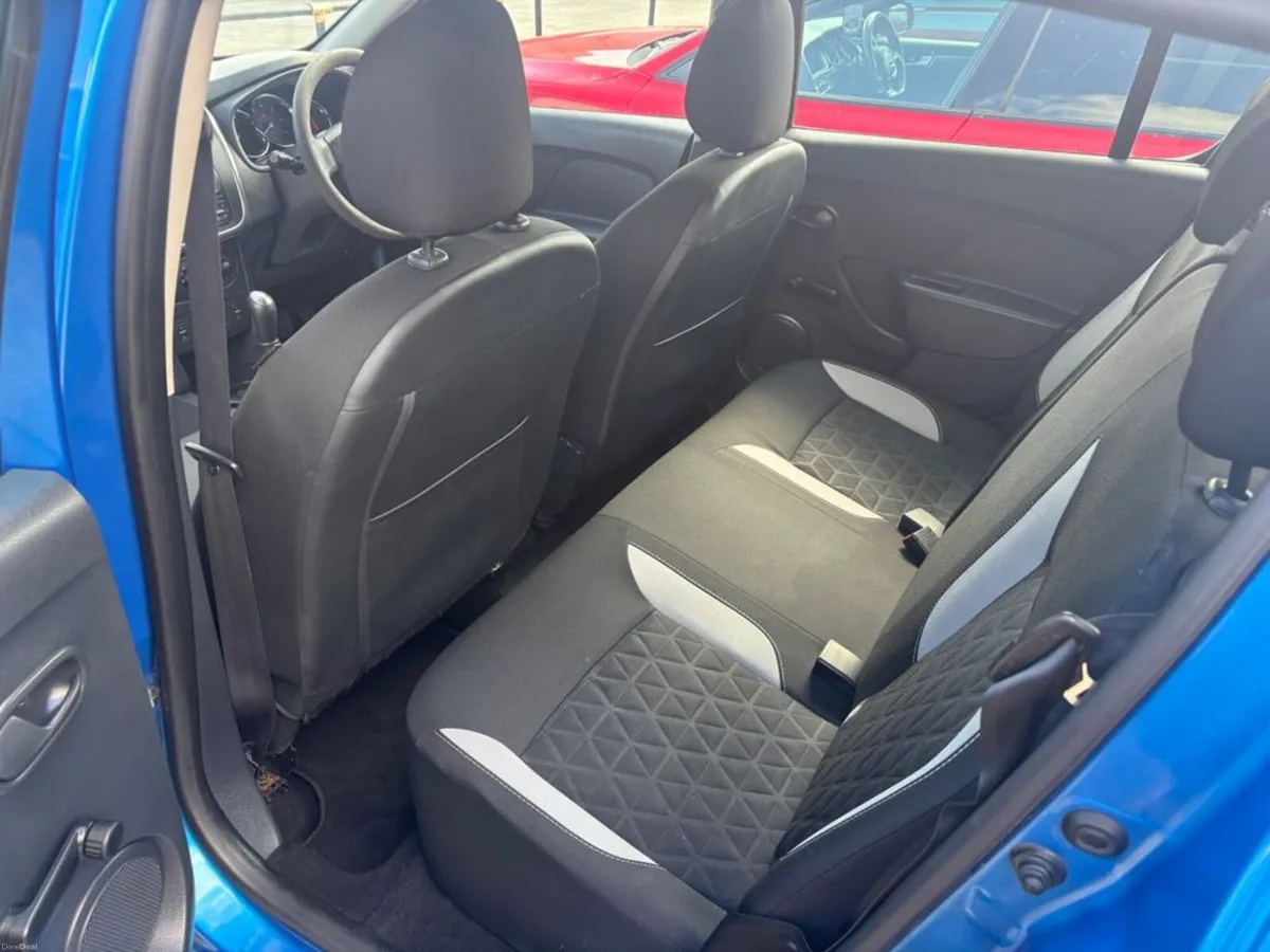 Dacia Sandero Stepway 1.5 DCi 90 Ambiance - Image 6